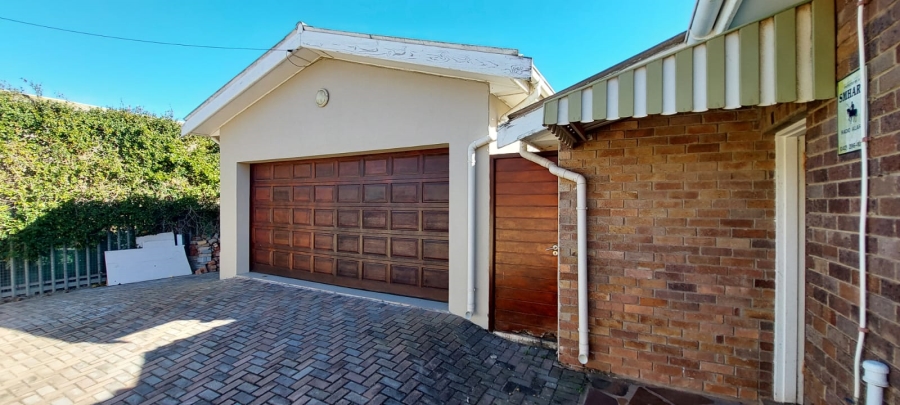 5 Bedroom Property for Sale in Ferreira Town Eastern Cape
